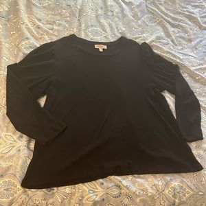 Black long sleeved shirt soft ribbed material puff shoulder 3x